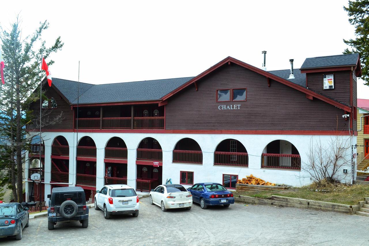 Radium Chalet Radium Hot Springs Extérieur photo