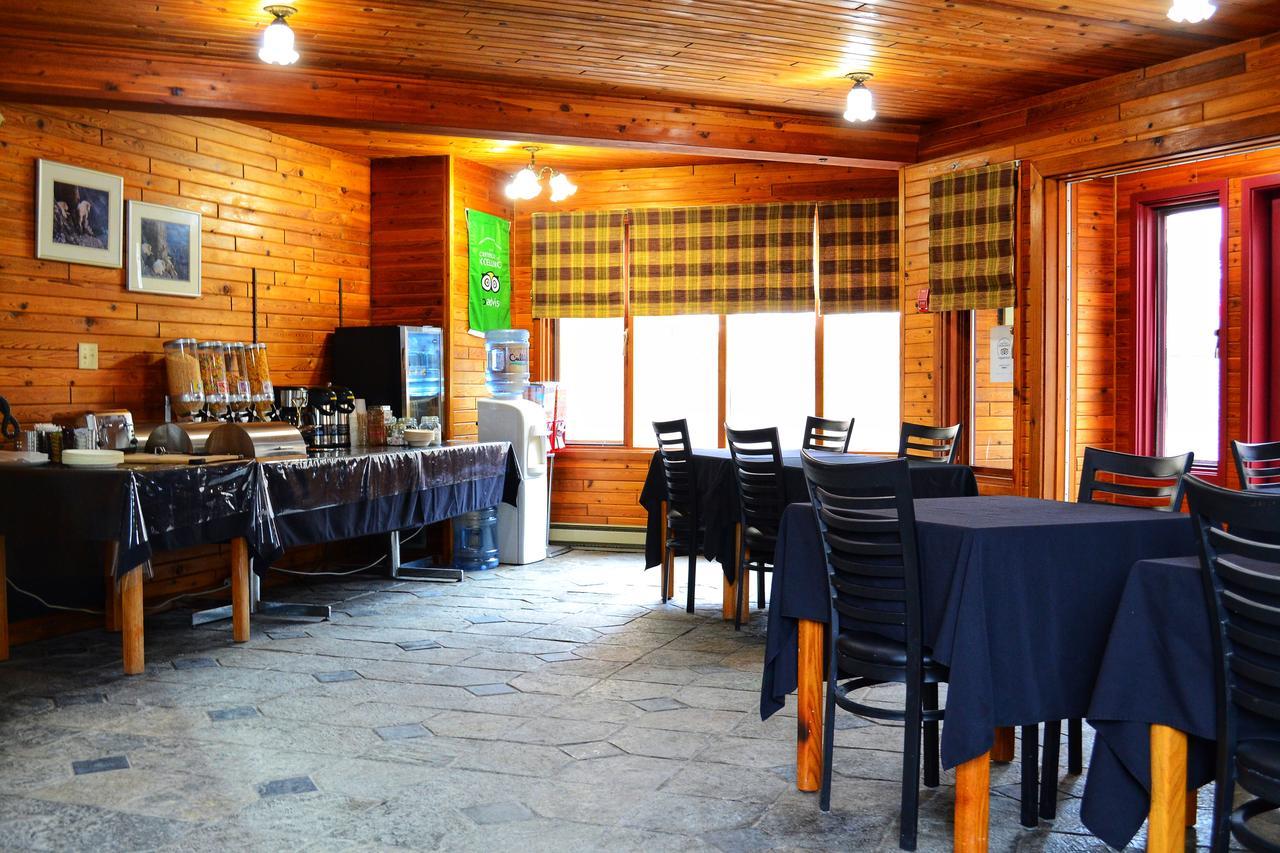 Radium Chalet Radium Hot Springs Extérieur photo