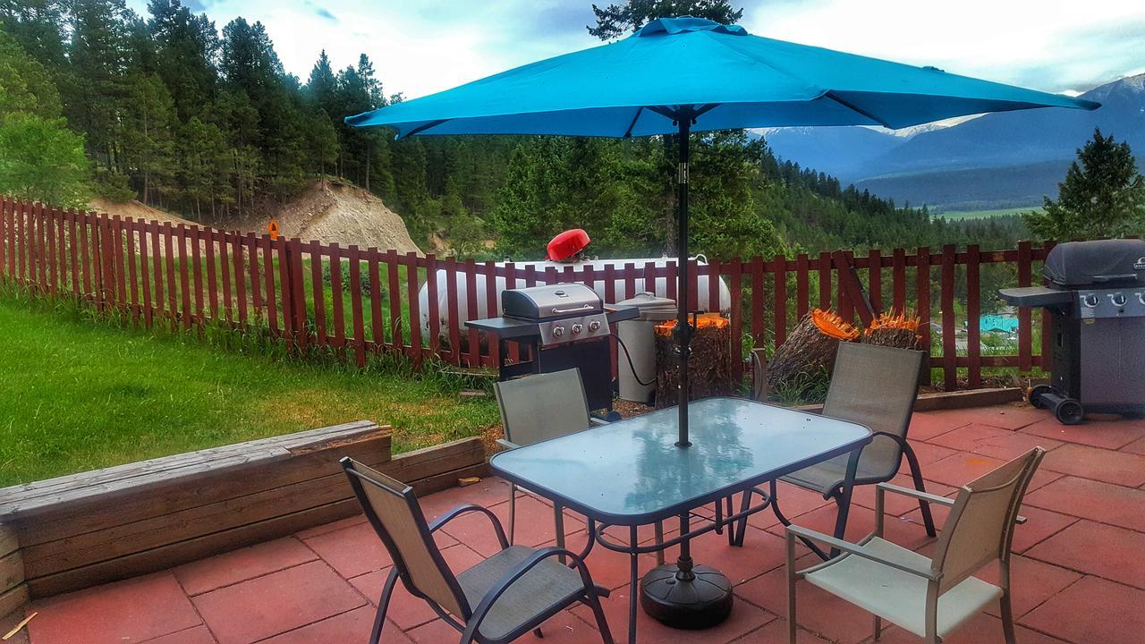 Radium Chalet Radium Hot Springs Extérieur photo